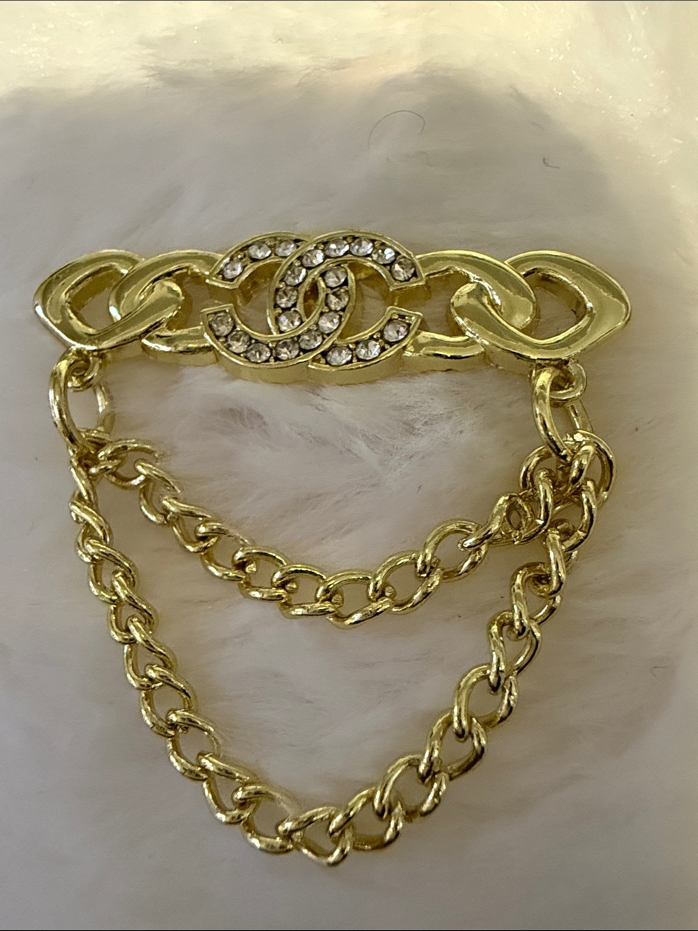 Rhinestone Gold Tone Charm w Chain